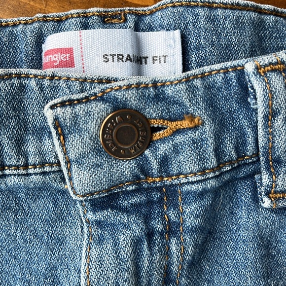 Wrangler Straight Fit Jean Shorts - Picture 4 of 14